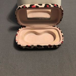 Contact case